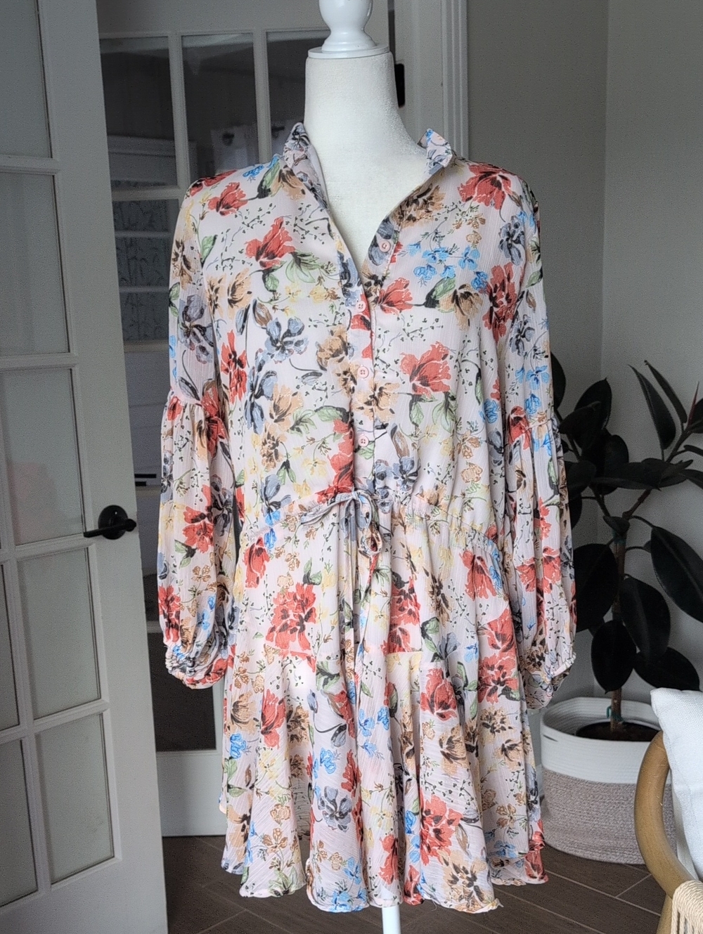 Vici Floral Long-Sleeve Button-Front Tie-Waist Romantic Puff Sleeve Dress Medium